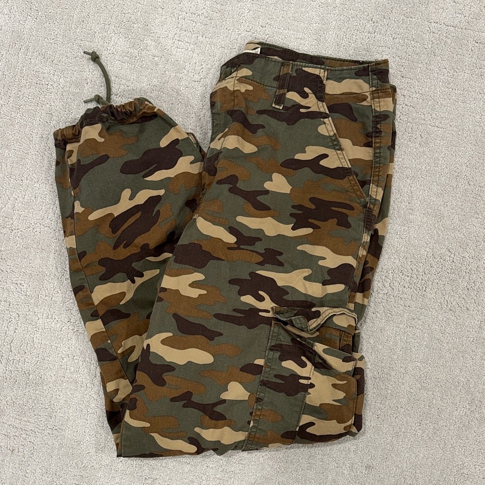 Levi’s ‘94 Baggy Cargo Pants - Picture 2 of 7